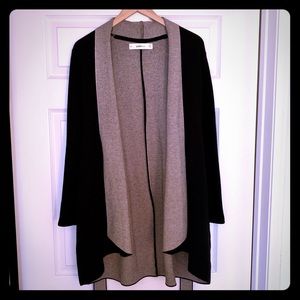 Used Zara knit robe sweater
